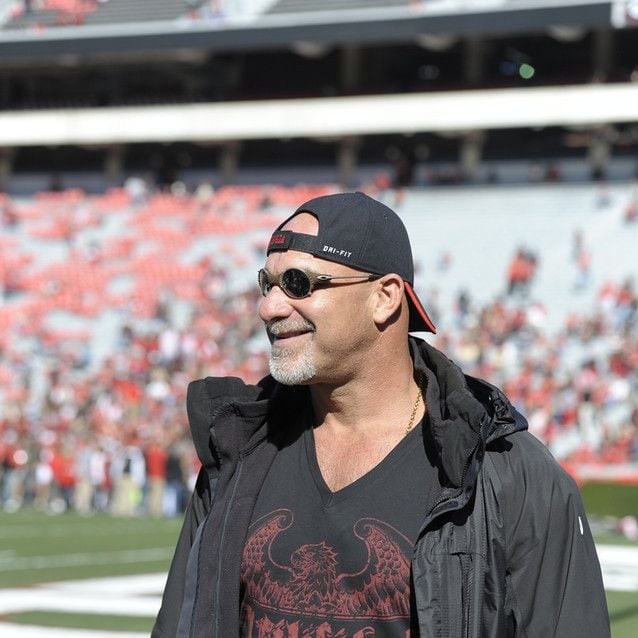 Former UGA Bulldog Bill Goldberg makes a bold prediction for Georgia vs.  Tennessee