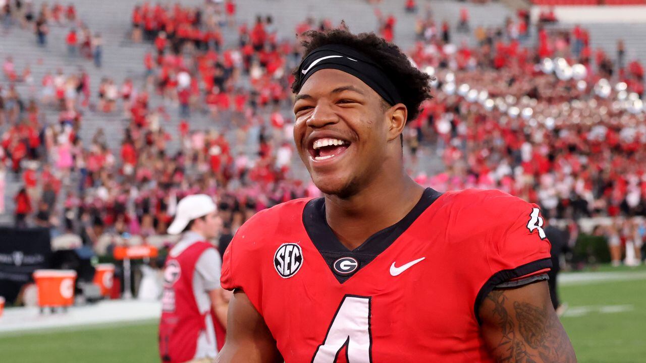 Watch Georgia DL Nolan Smith Run A 4.39 In The 40 Yard Dash