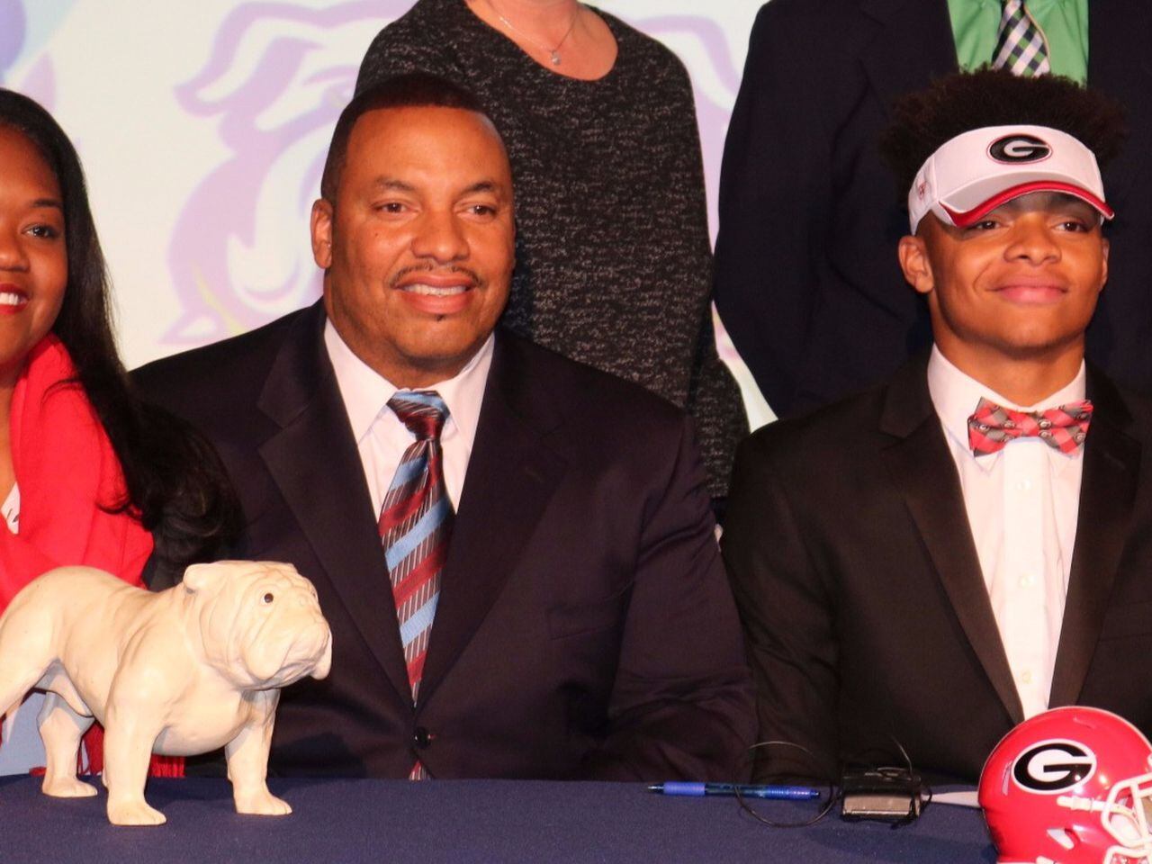 Justin Fields' Parents Helped Mold a Future NFL Star - FanBuzz