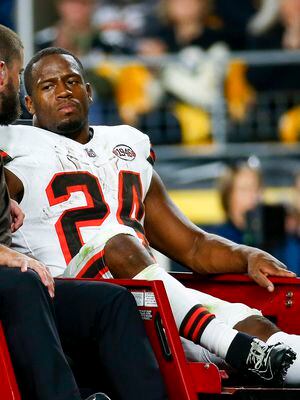 Former Georgia running back Nick Chubb carted off the field after