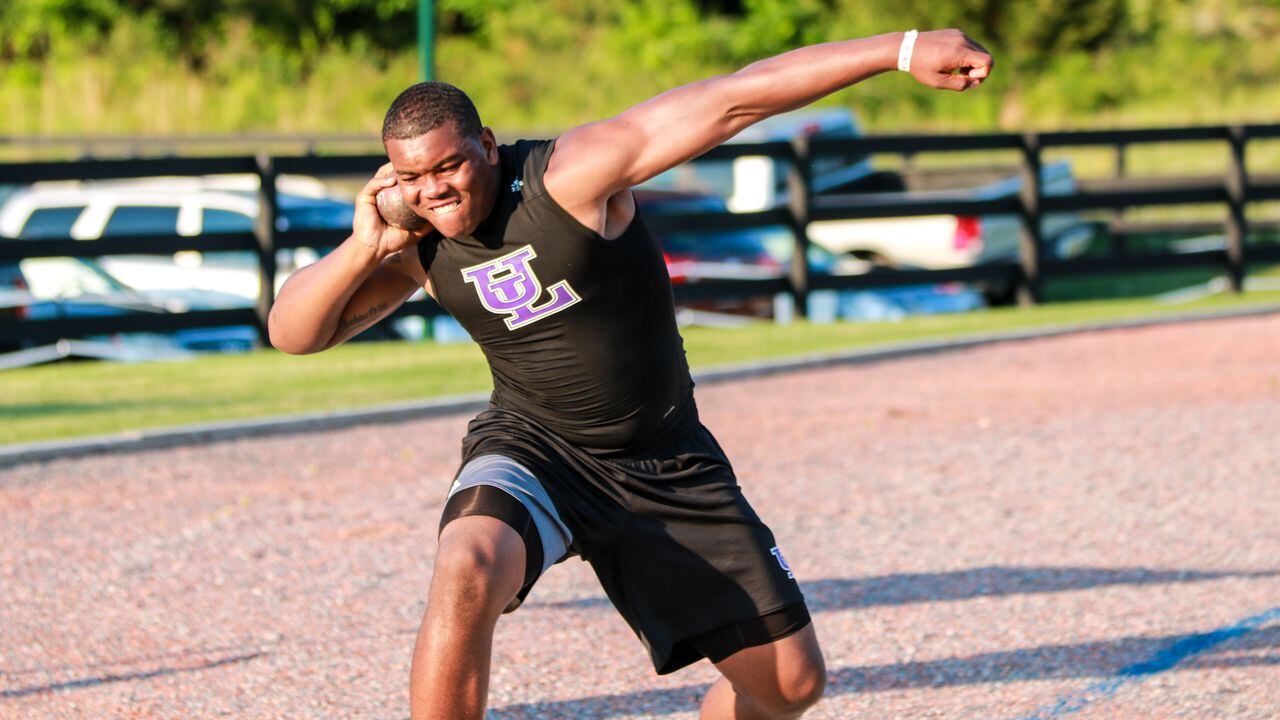 UGA's Travon Walker awaits big night as presumptive No. 1 pick in NFL Draft