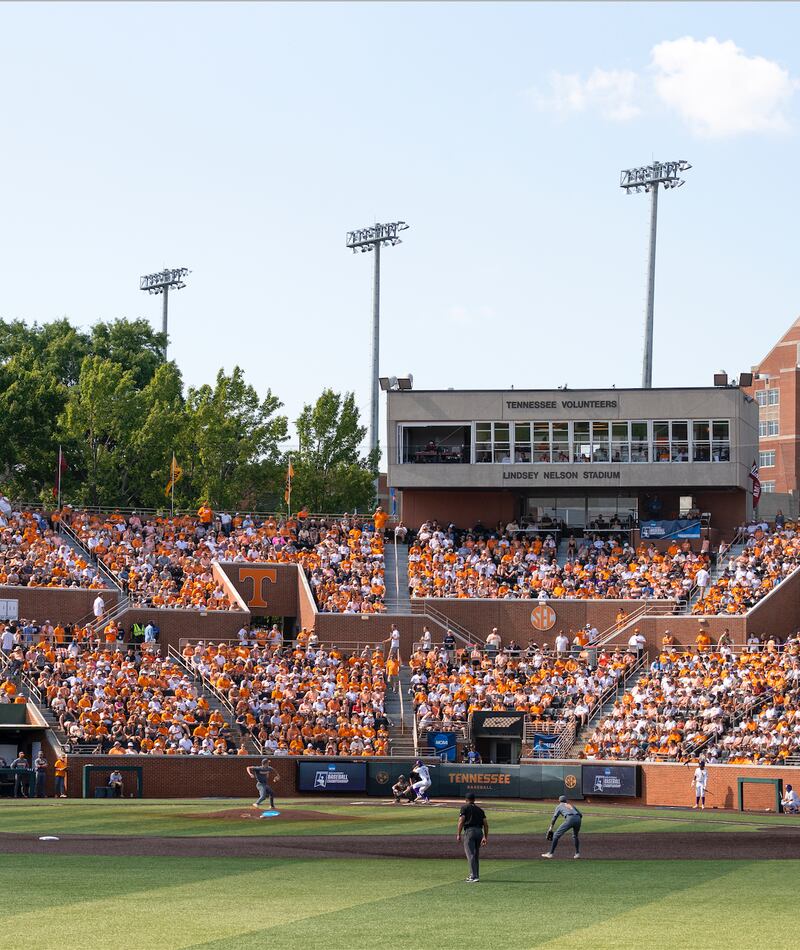 Tennessee baseball, Tony Vitello host Florida in key SEC series