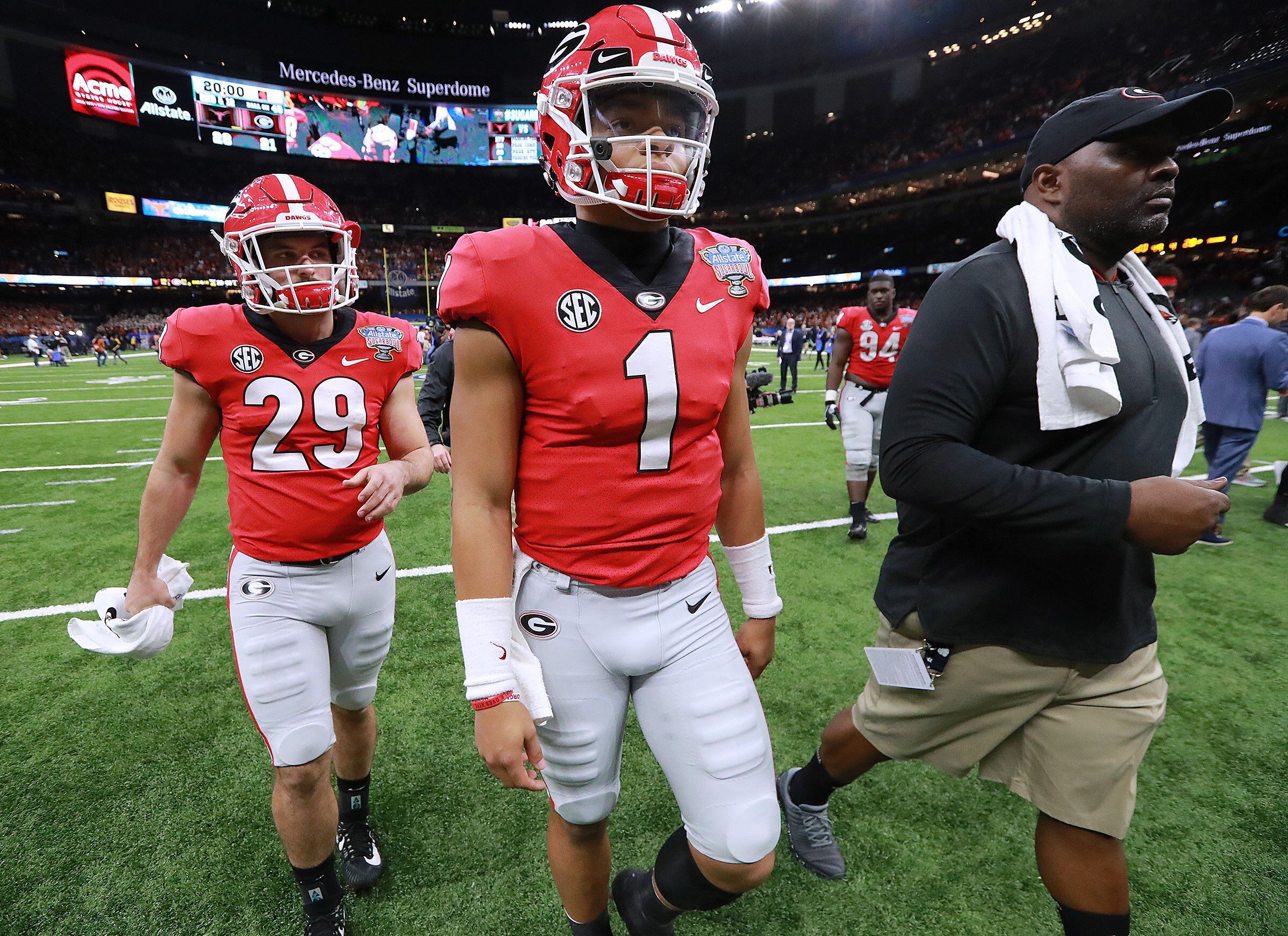 Georgia's Justin Fields may transfer, could possibly play next season