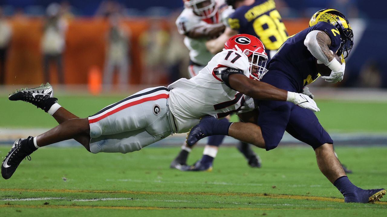 Tennessee football black uniforms criticized, not Lewis Grizzard