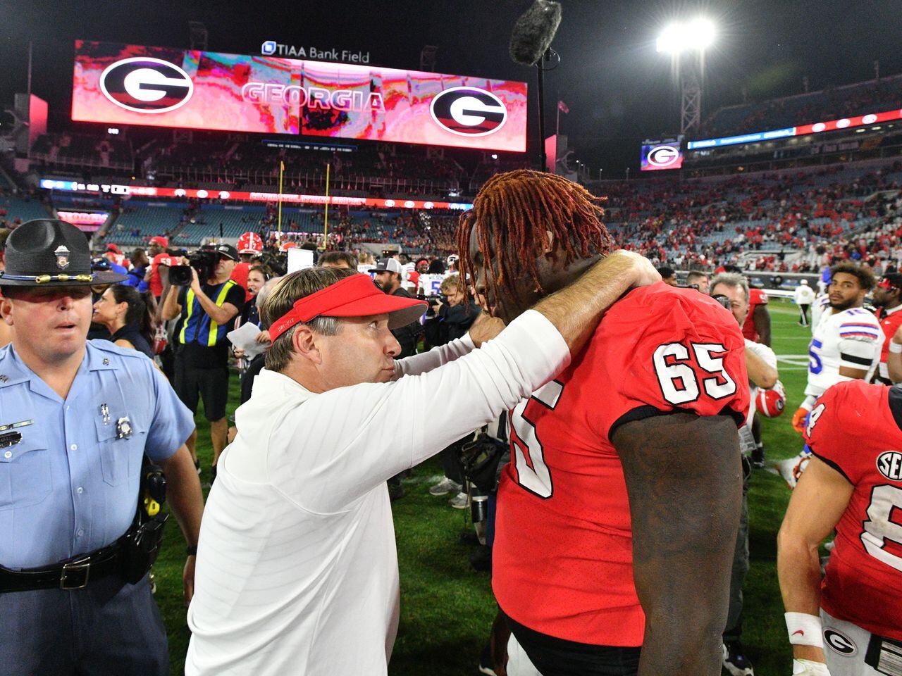 Jacksonville stadium capacity reduced for NFL games. What it could mean for  UGA-Florida matchup.