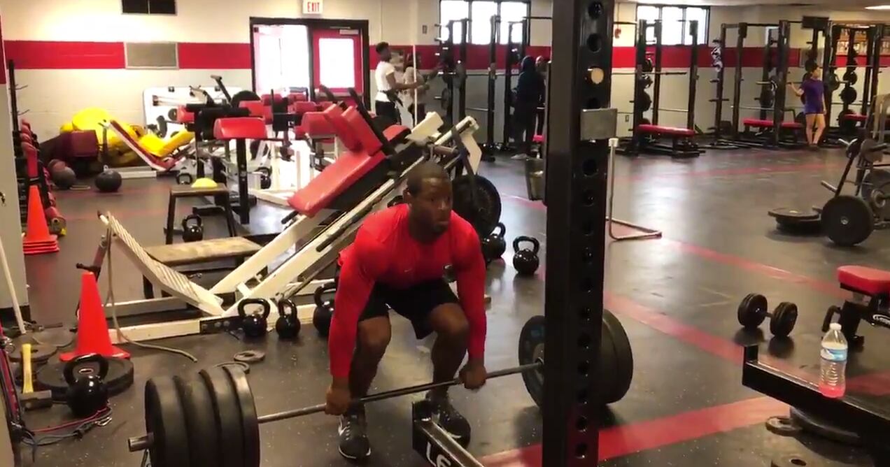 Watch: Former Georgia star RB Nick Chubb lifts big weight at alma mater  high school