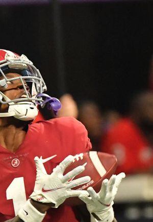 Alabama WR Jameson Williams to Have MRI After Suffering Knee Injury in CFP  Title Game, News, Scores, Highlights, Stats, and Rumors