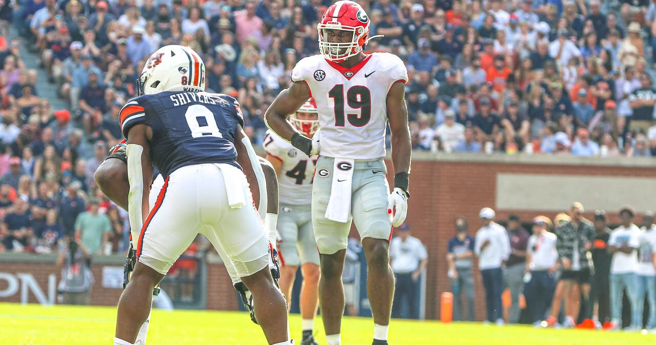 Georgia OLB Adam Anderson plays against Vanderbilt during an NCAA