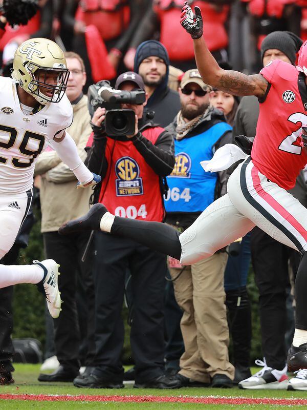 Atlanta Falcons Sign Former Georgia Bulldog Jayson Stanley