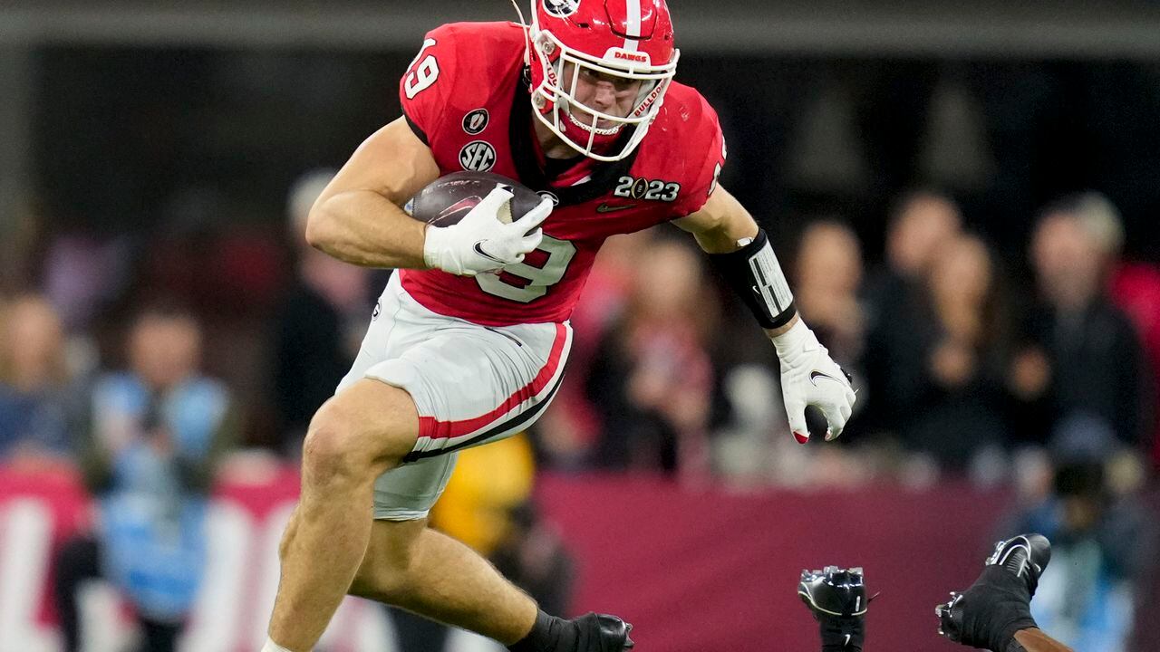 Brock Bowers predictions: Best prop bets, picks for 2022 CFP National  Championship Game - DraftKings Network