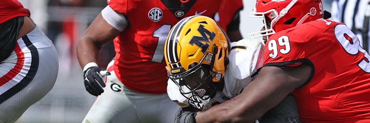 Through grief, Eagles' Jordan Davis and Nakobe Dean support each other  after the loss of their Georgia friends