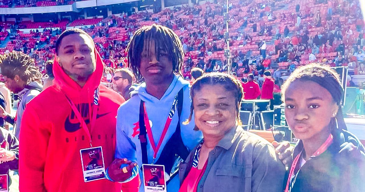 Former Johns Creek RB, son of UGA great, commits to DII school