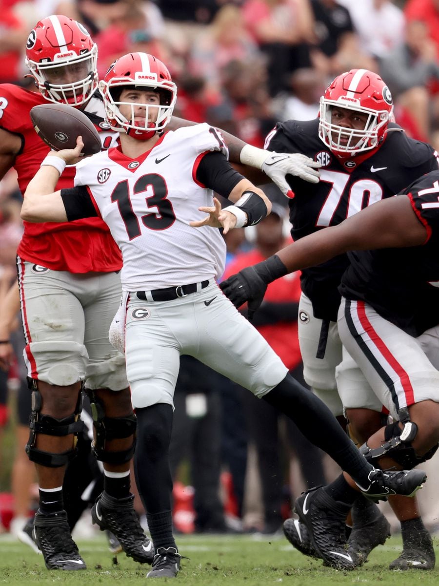 QB Bennett, black jerseys may be back for Bulldogs Saturday