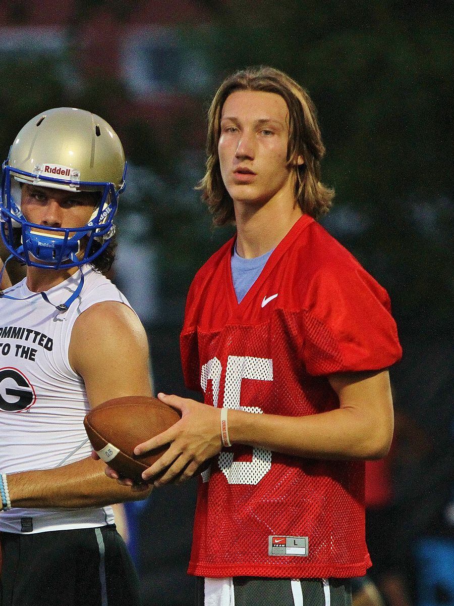 No day is perfect: Top 2018 recruit Trevor Lawrence commits to Clemson -  Dawg Sports