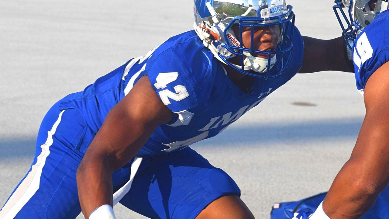 NFL Combine Simulcam Shows Georgia EDGE Nolan Smith Beating Stefon