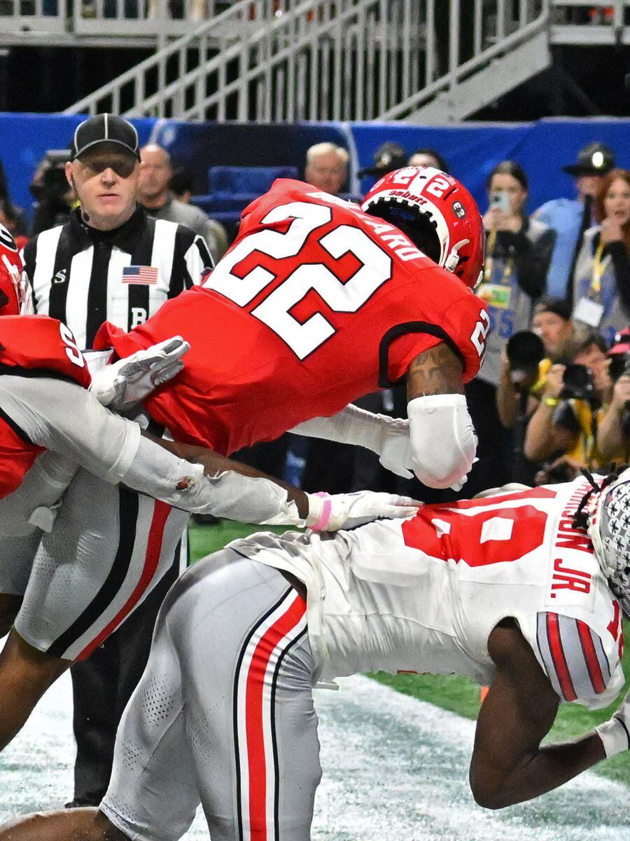 Javon Bullard signs photo of Ohio State WR Marvin Harrison Jr. hit with  'Night Night'