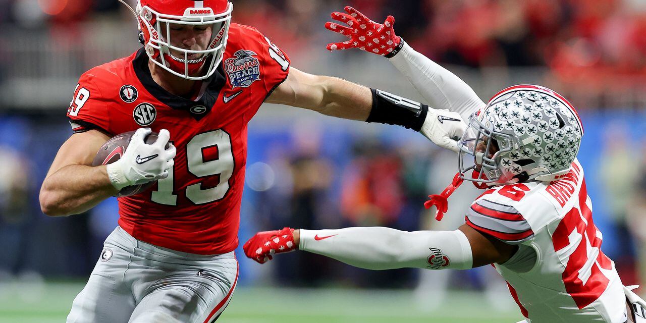 Special to watch' Brock Bowers provides peak moment, leads Georgia's  comeback, Game