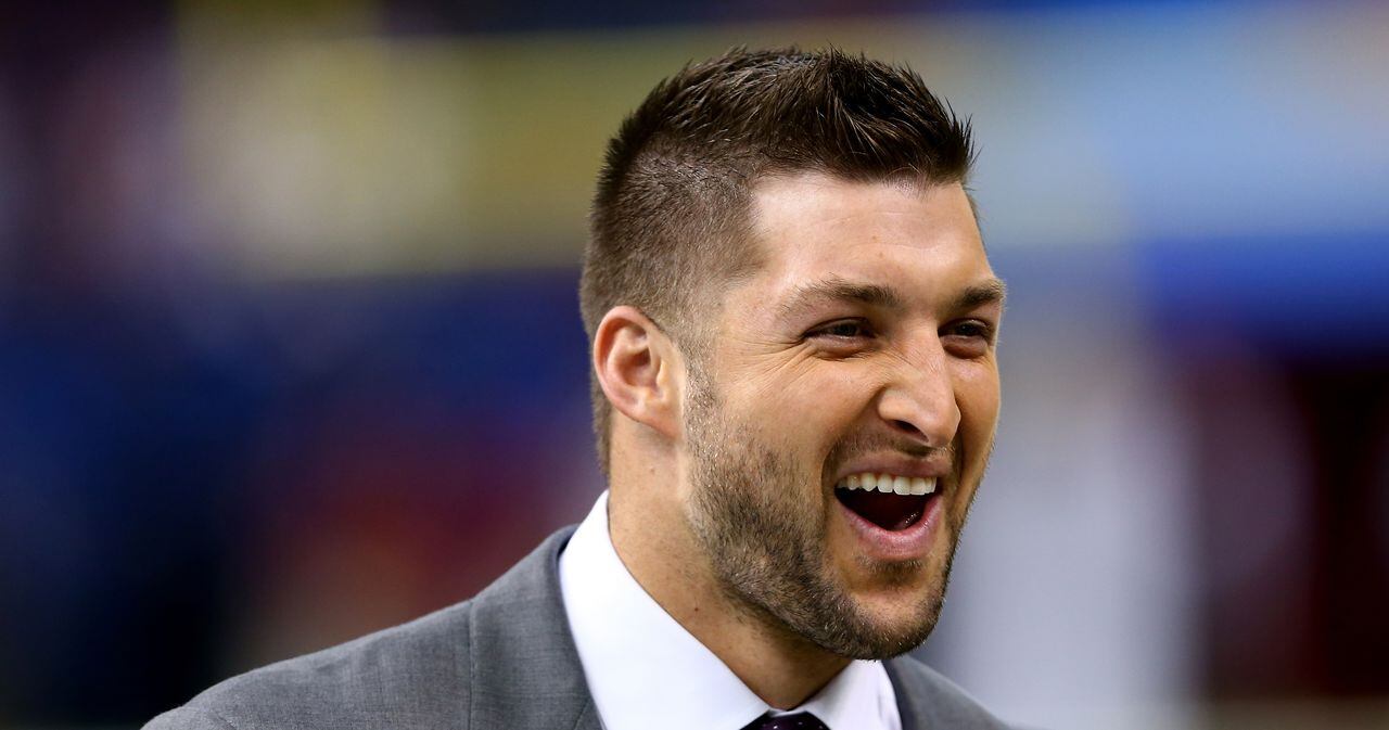 Ex-Gators QB Tim Tebow seeks pro baseball career - WINK News