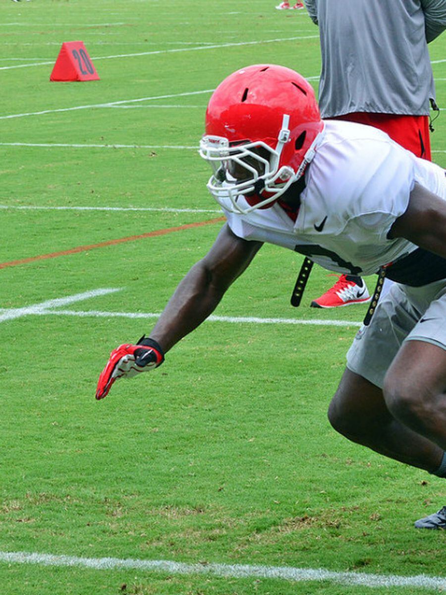 View from Athens: From sideline to sideline, Roquan Smith made all the  plays - The Athletic