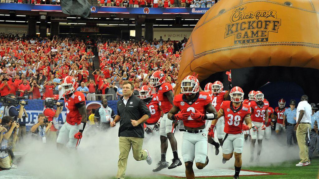 How to Watch the Chick-fil-A Kickoff: Clemson vs. Georgia Tech - NCAA  Football (9/5/22)