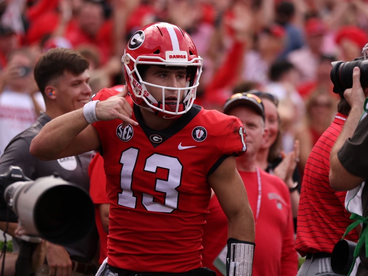 Titans center interrupts College GameDay, yells for Georgia football