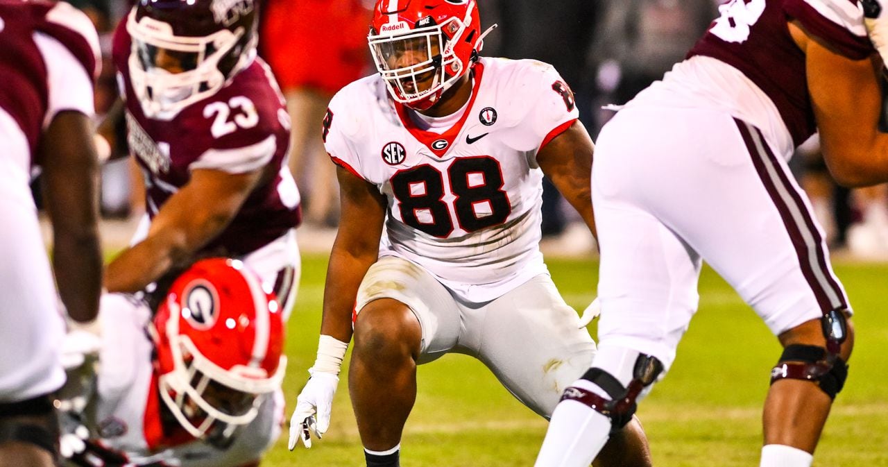 Watch: Georgia DL Jalen Carter blocks 3 Razorbacks