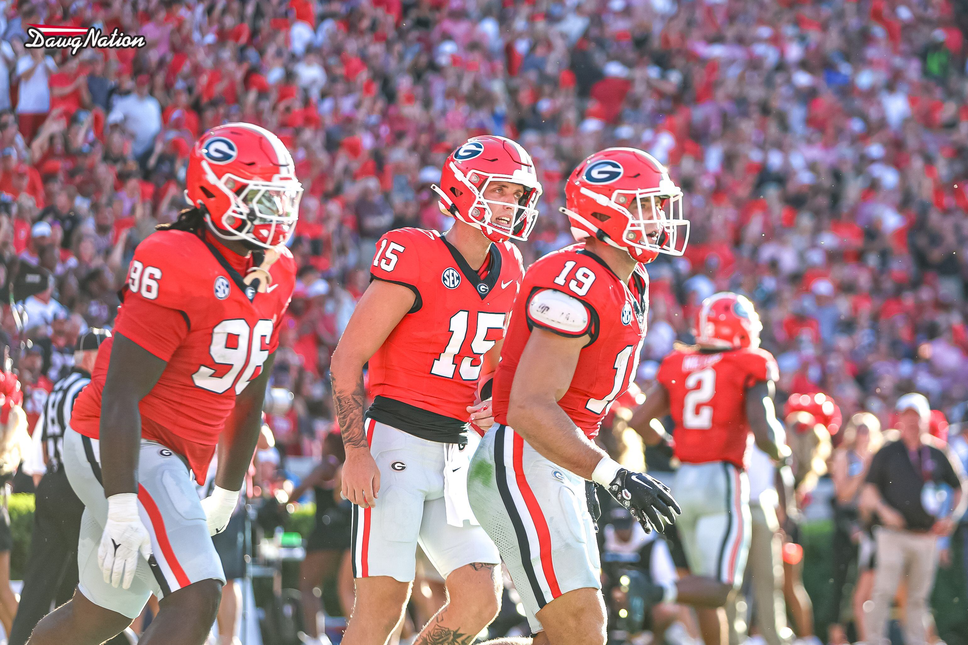 Georgia football sees epic guest star in the Dawg Walk