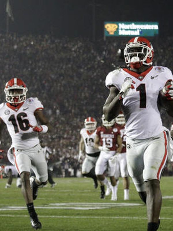 Former Georgia football RBs Thomas Brown & Sony Michel together again