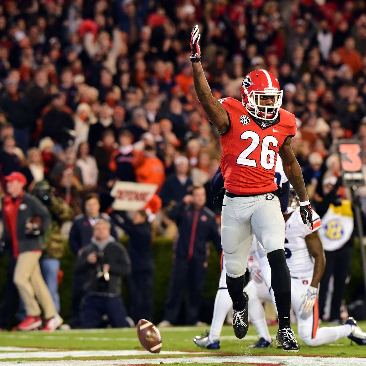 Former Georgia wide receiver Malcolm Mitchell announces retirement from  football