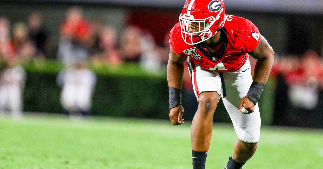 Roquan Smith hosts football camp