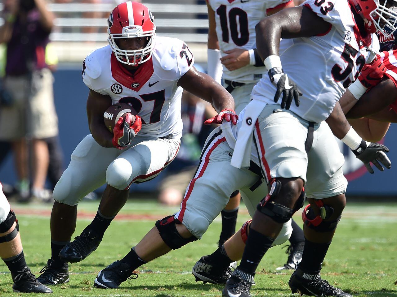 Georgia's Nick Chubb suffers horrible leg injury against Tennessee,  collapses on sideline 