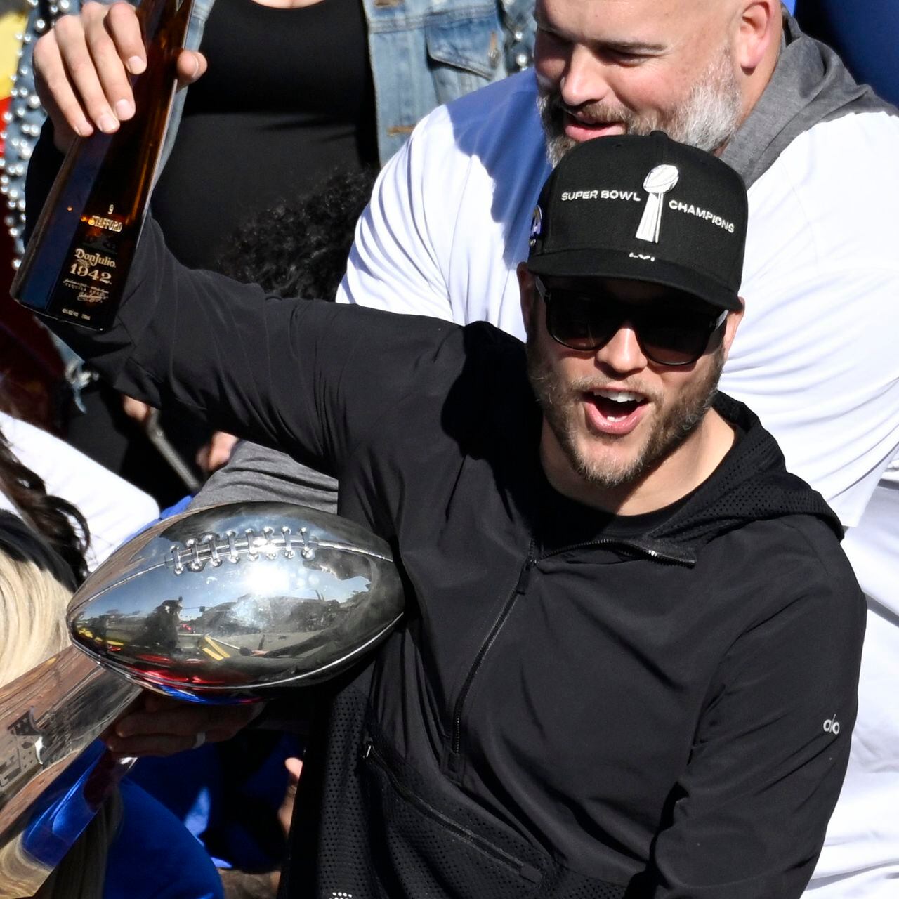 Tom Brady Gives Advice to Matthew Stafford During Super Bowl Parade