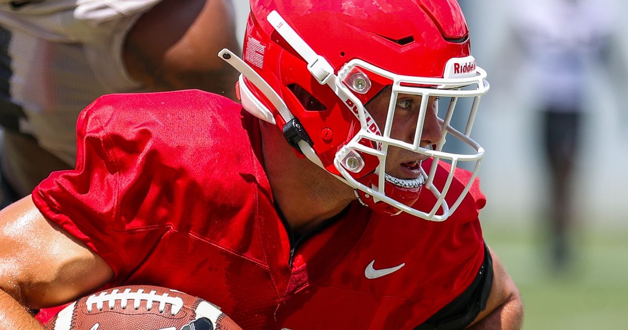 Brock Bowers praises Georgia quarterbacks during spring game 