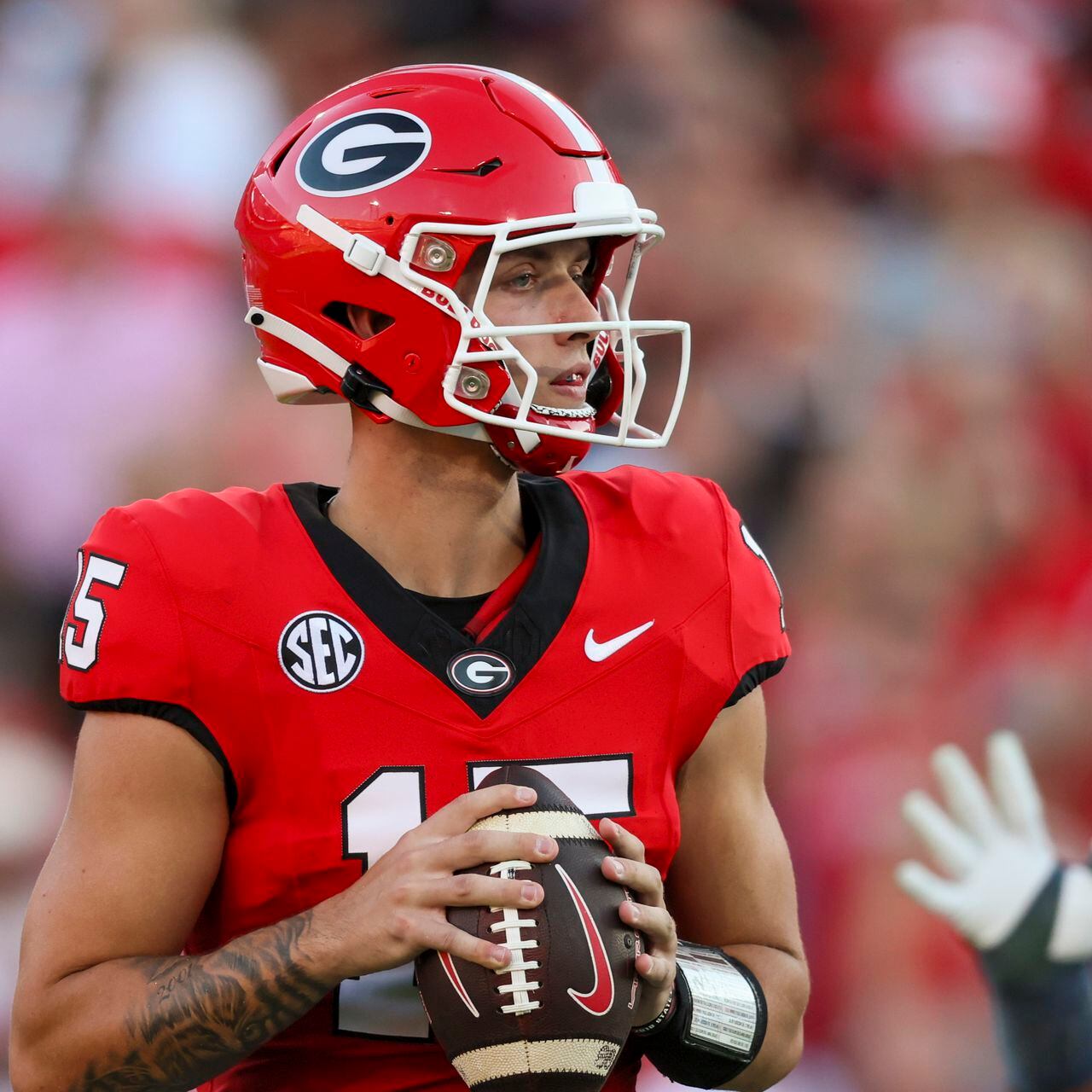 PHOTO: Aaron Murray shows off Georgia's SEC East title rings