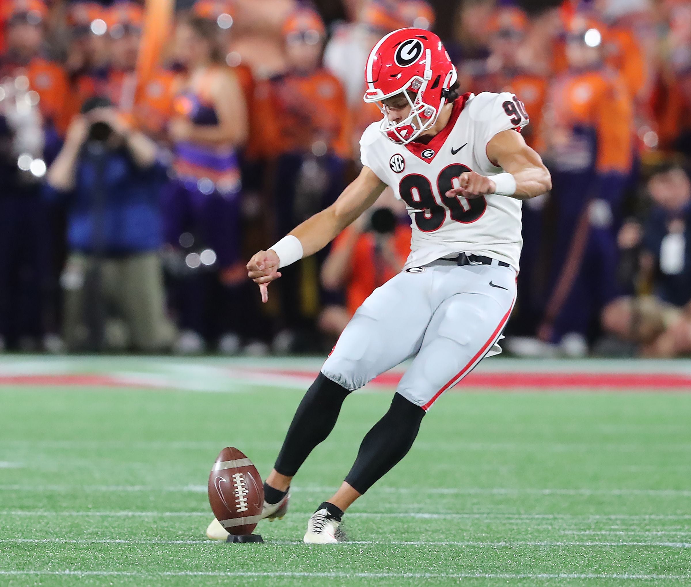 Buccaneers officially sign Georgia punter Jake Camarda after NFL Draft