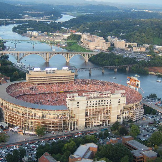 Tennessee Fans Takeover The Pirates Ballpark in Pittsburgh