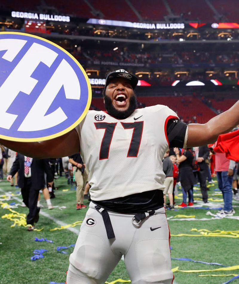 Former Patriots first-round draft pick Isaiah Wynn signs with