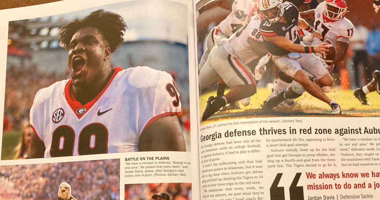 Top Dawgs: The Georgia Bulldogs' Remarkable Road to the National  Championship: Journal-Constitution, The Atlanta, DawgNation: 9781637270806:  : Books